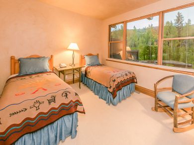 A Snowmass Four Bedrooms Rental with Great Views Available ! A Snowmass Four Bedrooms Rental with Great Views Available !